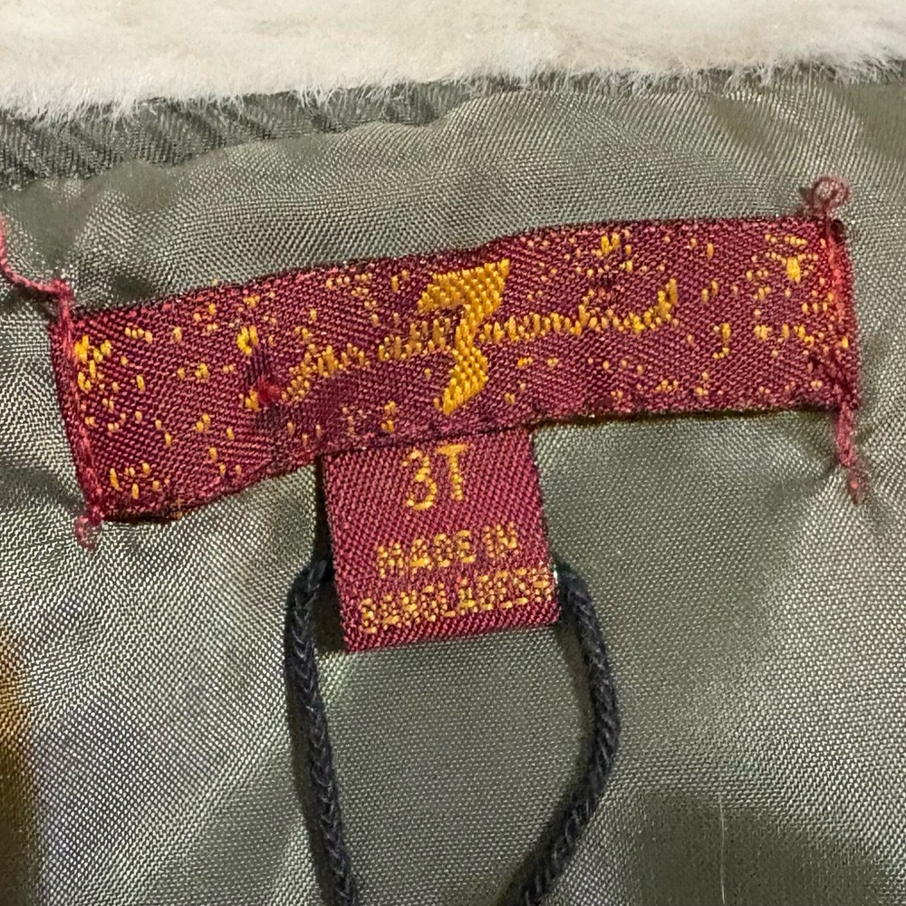 7 For All Mankind Olive Green Coat with Faux Fur Collar. Size 3T. Like New! - Picture 5 of 7